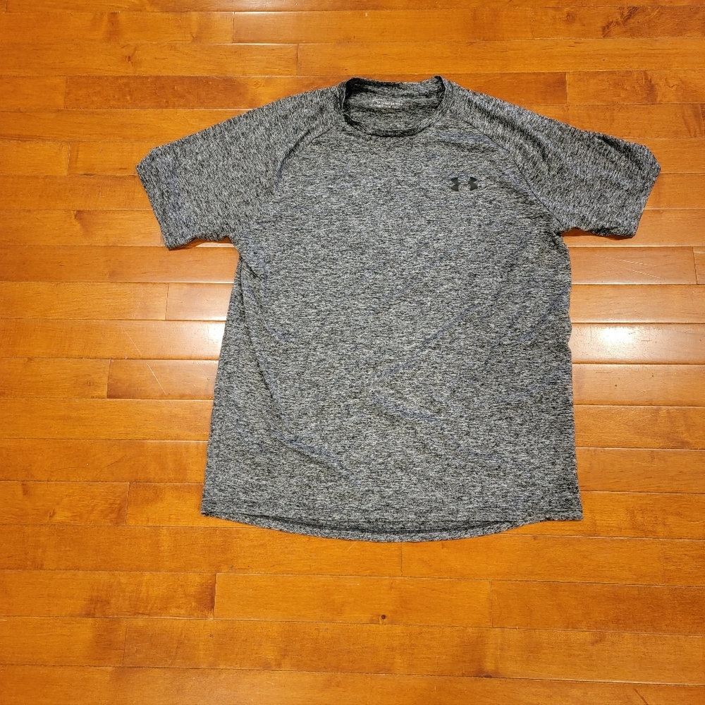 Under Armour Shirt Mens Adult Size M Compression Shirt